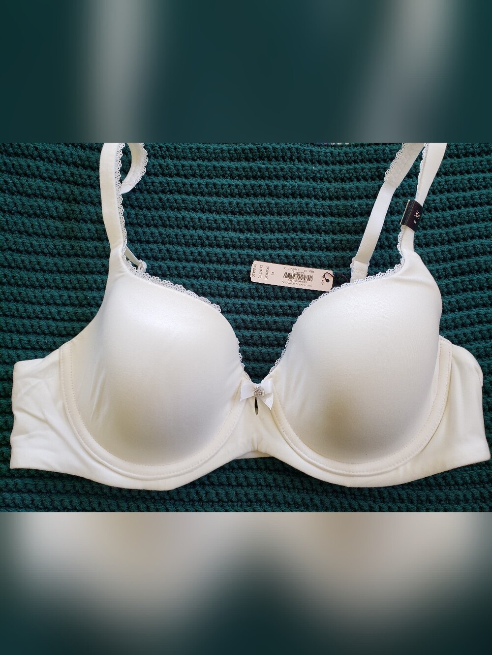 Victoria's Secret Body By Victoria Lined Demi Bra